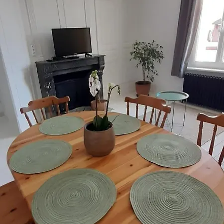 For 11 People With And Petanque Court 펜션